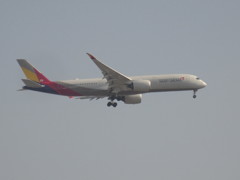 ASIANA　A350の福岡着陸