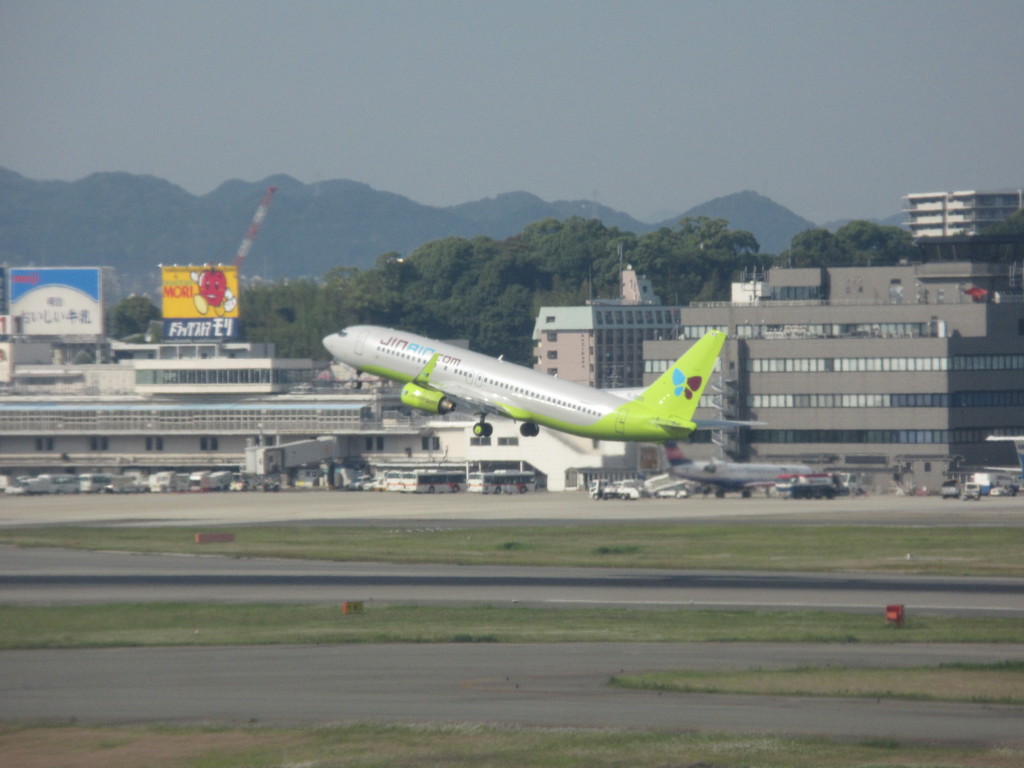 ジンエアー　B737-800離陸