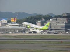 ジンエアー　B737-800離陸