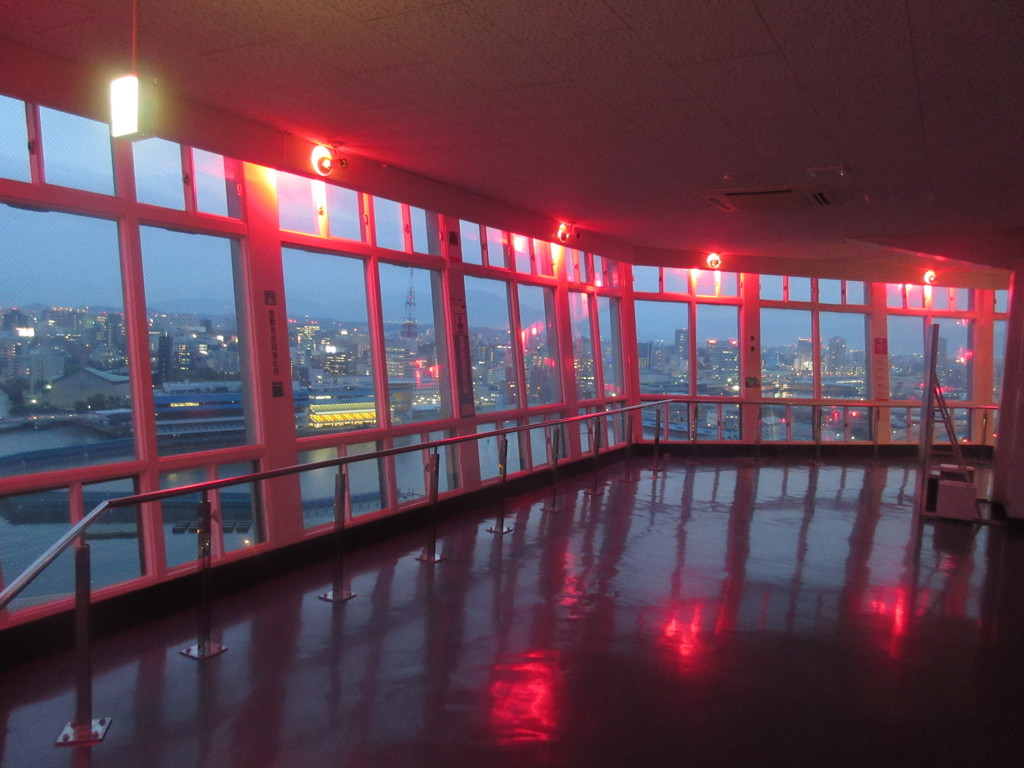 博多ポートタワーにて①