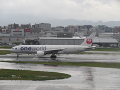 大雨の空港にて⑥