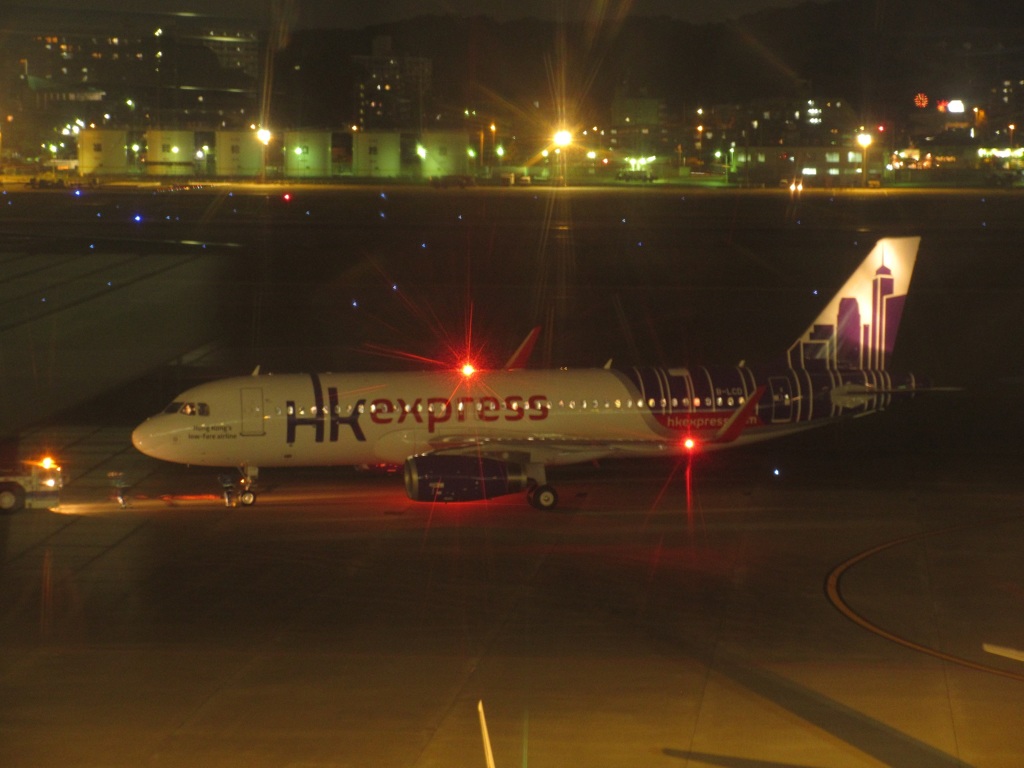 香港エクスプレス　4号機出発