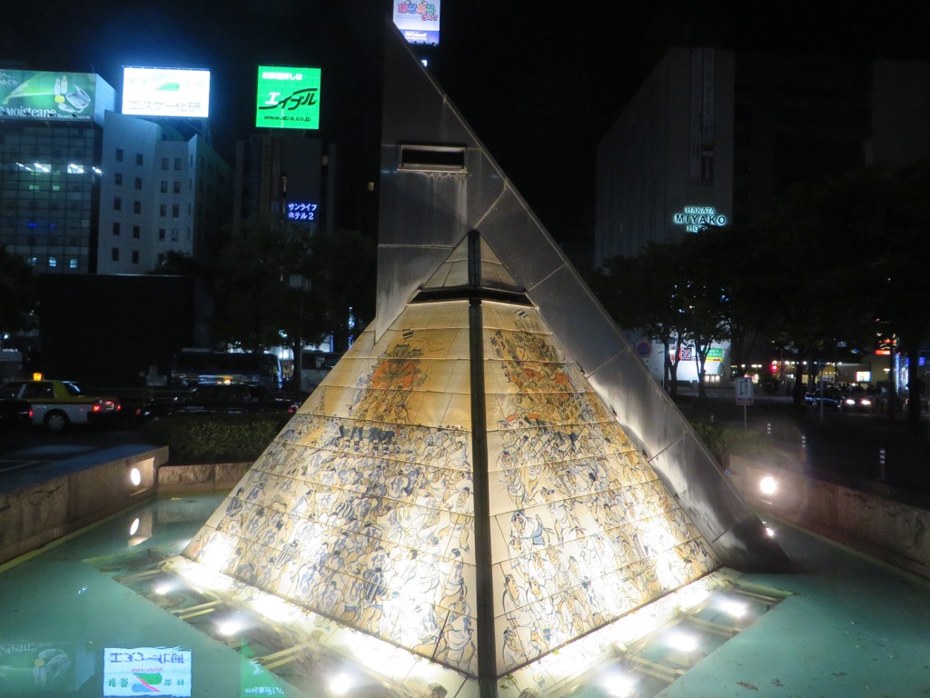 博多駅筑紫口の祇園山笠記念碑