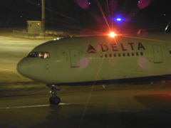 DELTA　B767-300の出発②