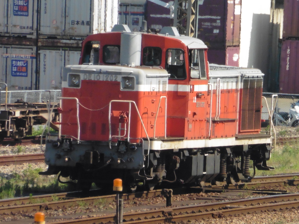 DE10-1202機関車
