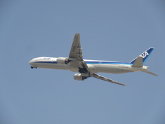 ANA  777-300  JA754A　②