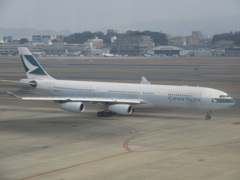 キャセイパシフィック　A340出発