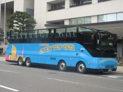 福岡市内観光のオープントップバス