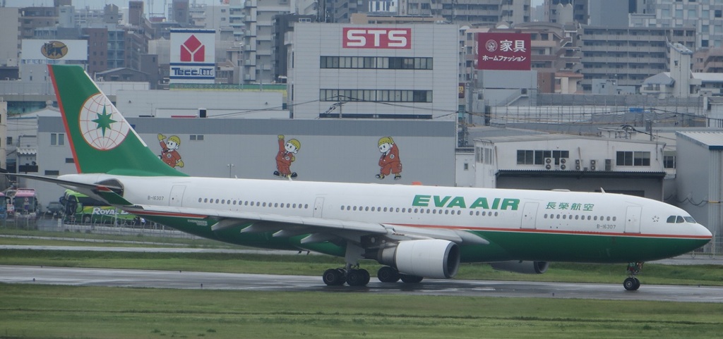 EVA　A330-200　B-16307