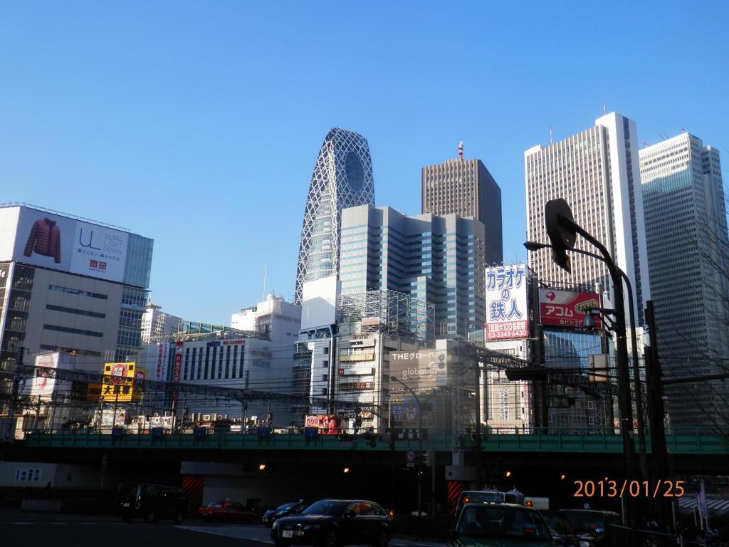 新宿の高層ビルの街並み