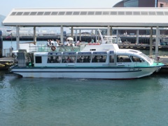 関門海峡で見られる船②