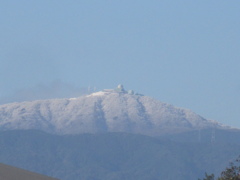 雪に覆われた脊振山