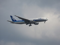 ＡＮＡ　B777の着陸