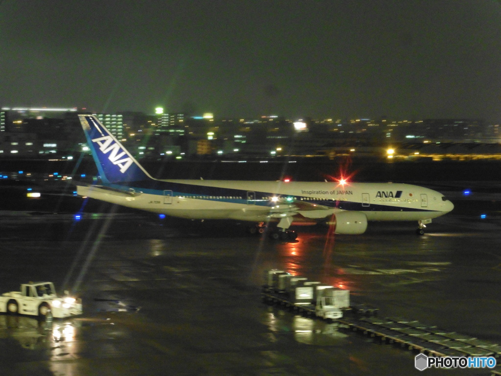 ANA  B777-200②