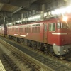ED76-1019貨物の博多発車　②