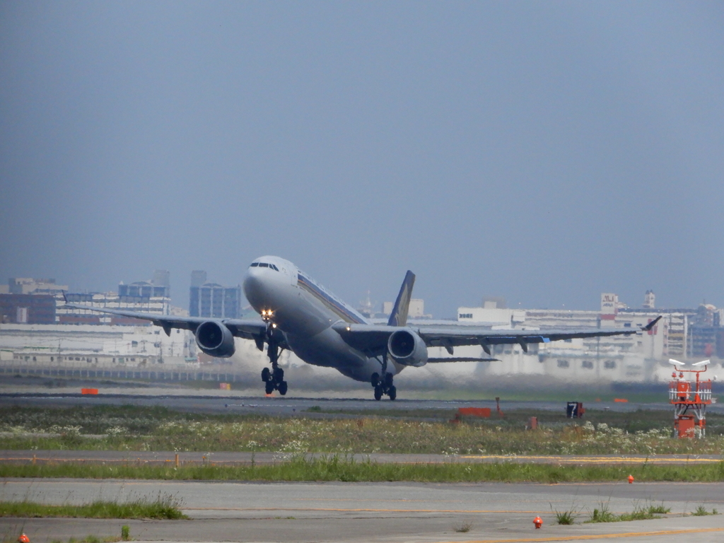 離陸　福岡空港　①