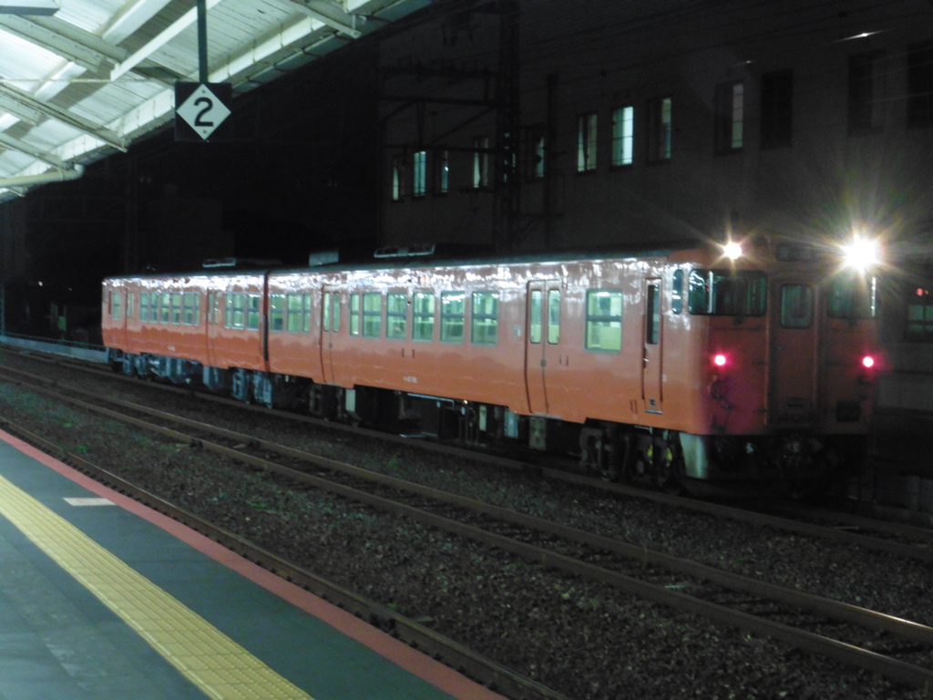 下関駅に待機中のキハ４７系