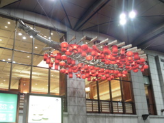 博多座の龍の灯篭