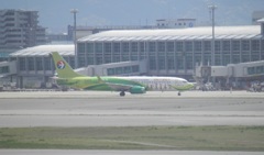 中国東方航空　特別塗装　B-5475