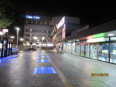 JR九州黒崎駅前の夜②