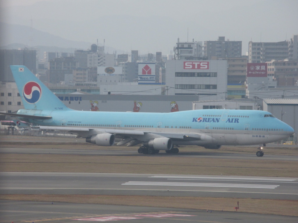 大韓航空　B747-400出発