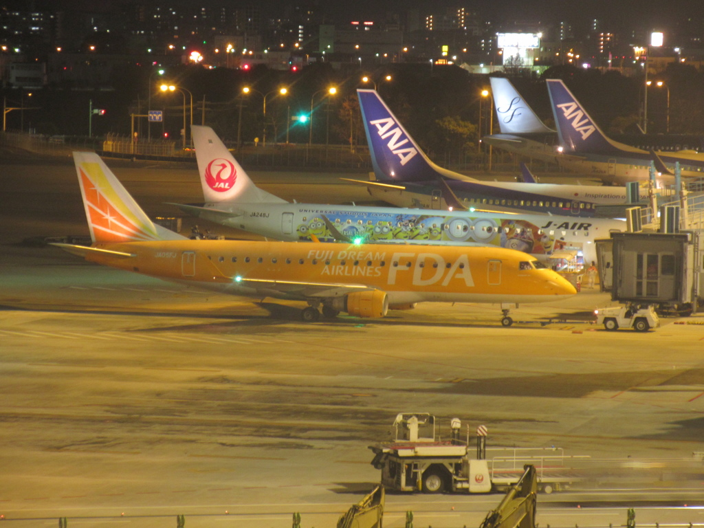 夜の福岡空港⑧