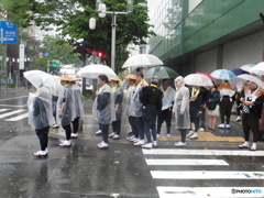 雨の中のどんたく③