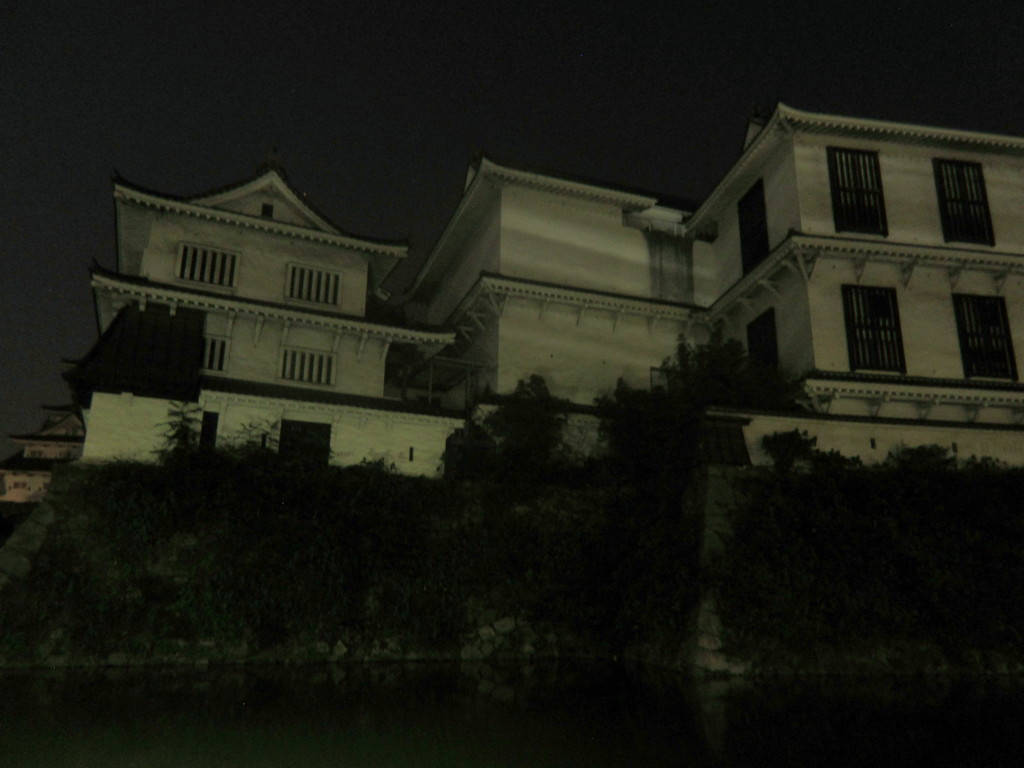 夜の小倉城　①