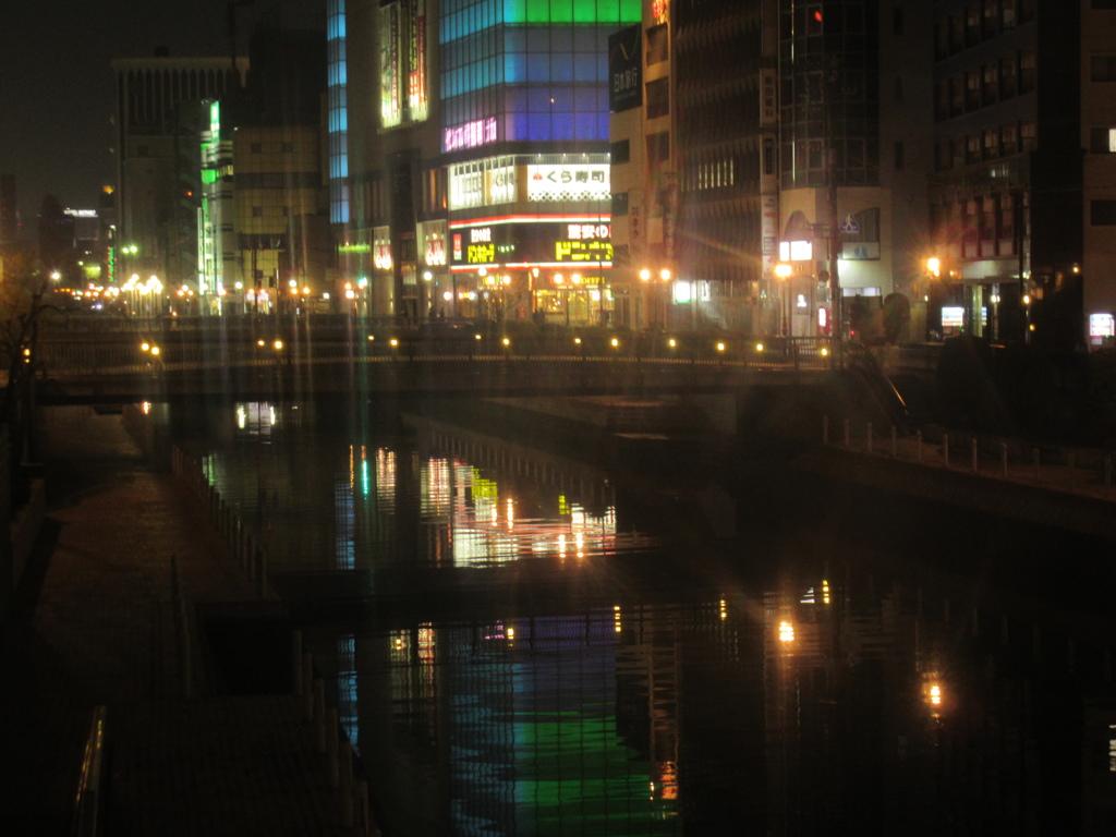 夜の福岡中州　③