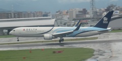 DELTA航空の塗装機