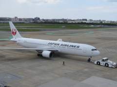 JAL B767-300ER  JA615J 福岡空港出発 ②