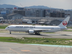 JAL B767-300ER  JA615J 福岡空港出発 ④