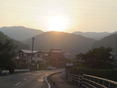 田舎での夕日の光景