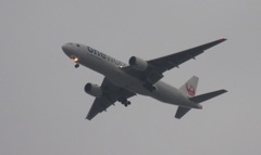 雨の中の着陸①