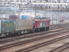 EH500貨物の発車