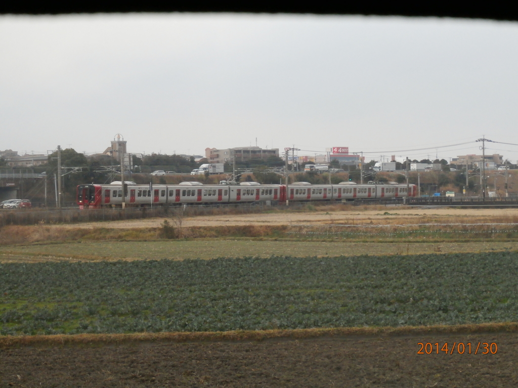 大宰府付近を走る８１３系