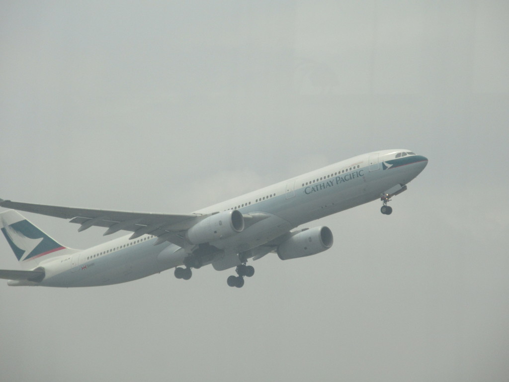 飛ぶキャセイ　Ａ３３０