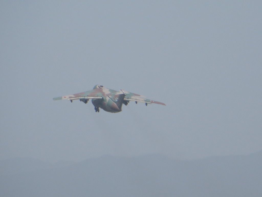 航空自衛隊c-1出発 2