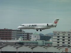 J-AIR　CRJ200 　JA208J着陸