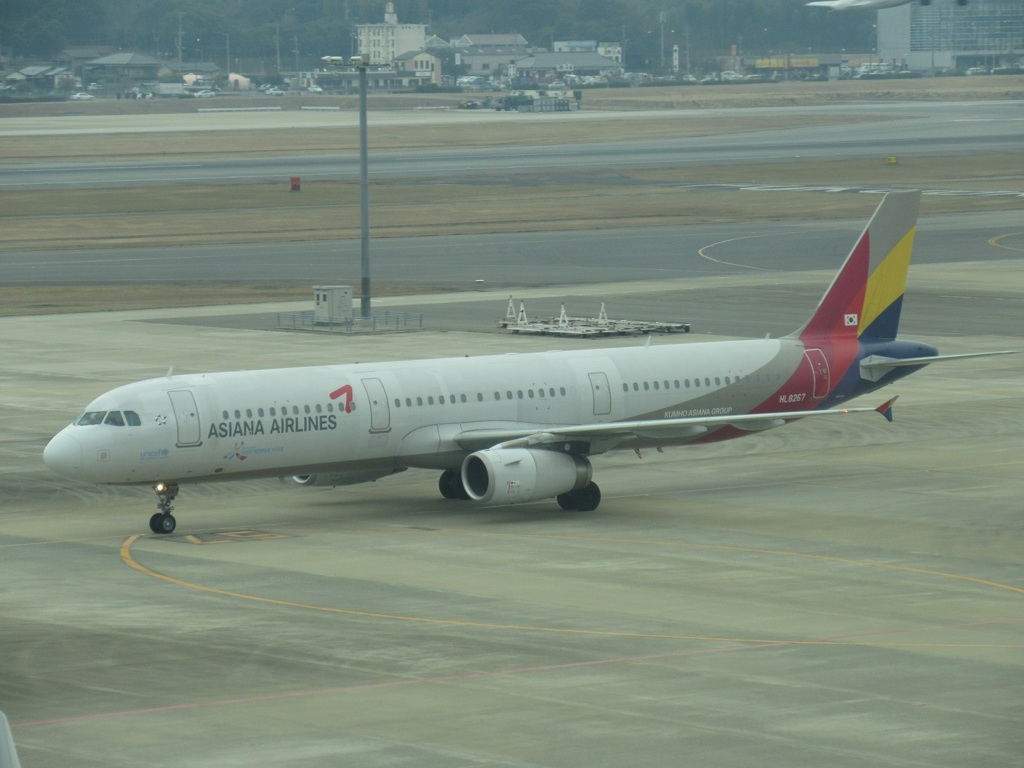 ASIANA  A321