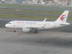 中国東方航　A319   B-6471