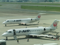 J-AIR　CRJ200のJA201JとJA206J