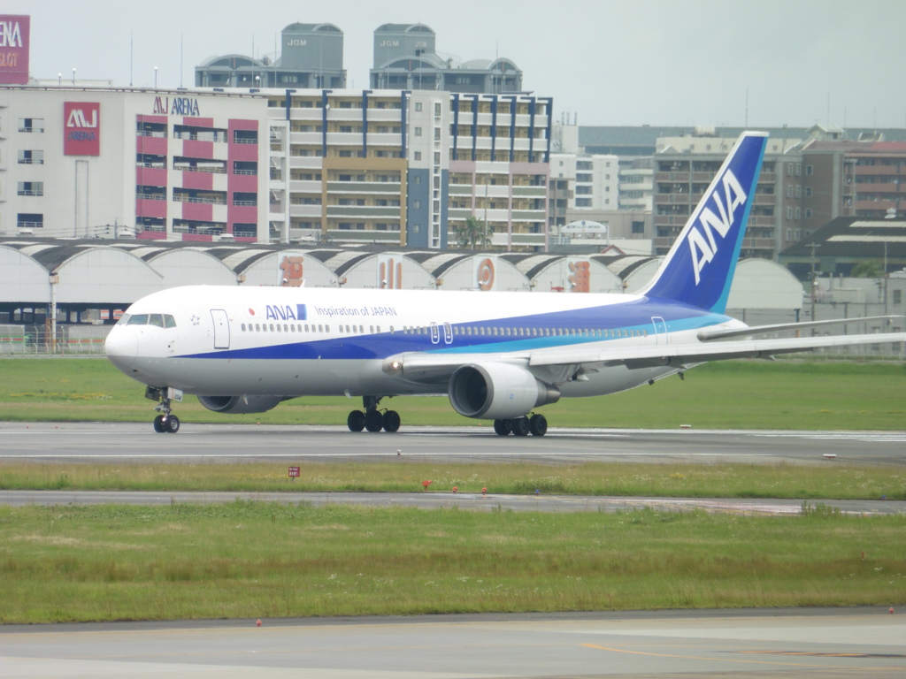 ANA  B767離陸
