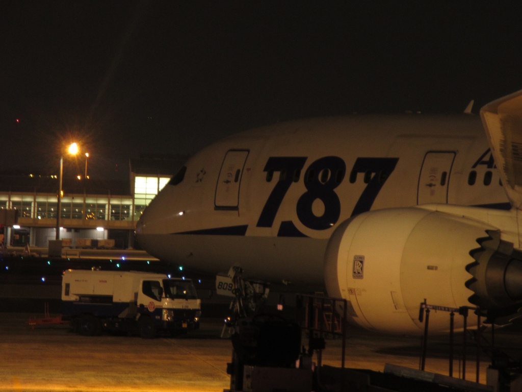 最終便到着後の福岡空港⑥