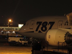 最終便到着後の福岡空港⑥