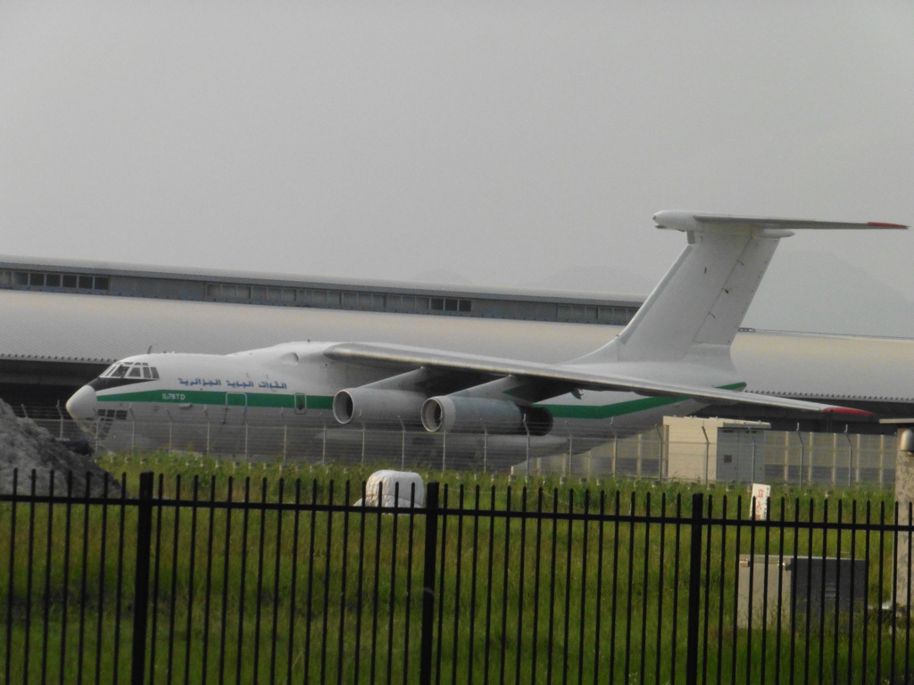 アルジェリア空軍のIl-76・7T-WIU飛来③