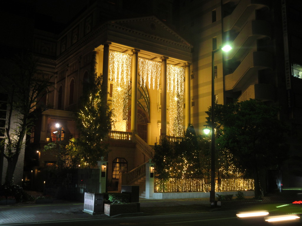 イルミネーションの綺麗な教会①