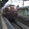 EF81-403貨物通過