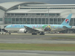 KOREAN　AIR  B777-300ER  HL8209