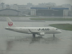 雨の福岡空港⑦